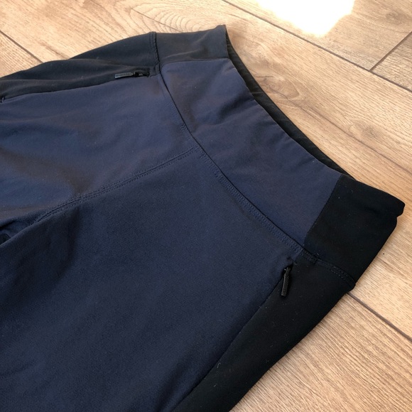 ATHLETA highline hybrid summiter tight 2 - Picture 6 of 14